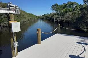 279 SE Via Bisento, Port Saint Lucie, FL 34952 - Photo 2