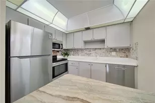 2929 SE Ocean Blvd, Stuart, FL 34996 - Photo 8