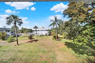 2929 SE Ocean Blvd, Stuart, FL 34996 - Photo 30