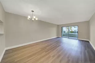 2950 SE Ocean Blvd, Stuart, FL 34996 - Photo 4