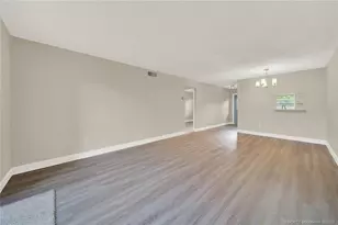 2950 SE Ocean Blvd, Stuart, FL 34996 - Photo 6