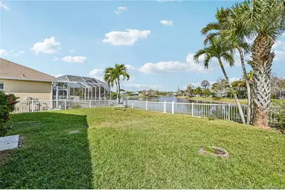 713 NW Waterlily Place, Jensen Beach, FL 34957 - Photo 22