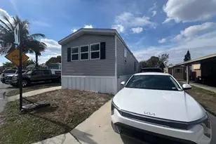 3081 E Mayaguana Ln, Lake Worth Beach, FL 33462 - Photo 6