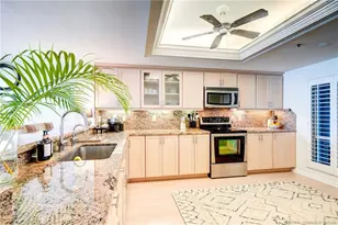 184 NE Edgewater Dr, Stuart, FL 34996 - Photo 16