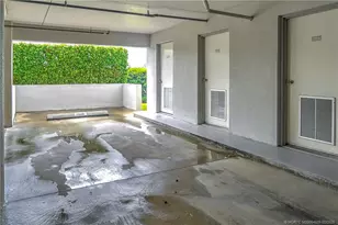 184 NE Edgewater Dr, Stuart, FL 34996 - Photo 10