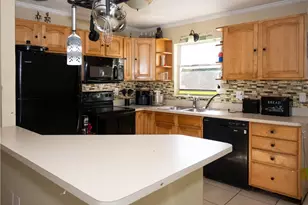 2314 SE Washington St, Stuart, FL 34997 - Photo 10