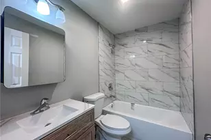 315 SE Norfolk Blvd, Stuart, FL 34997 - Photo 10