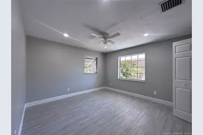 315 SE Norfolk Boulevard, Stuart, FL 34997 - Photo 14