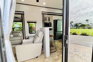 10725 S Ocean Dr, Jensen Beach, FL 34957 - Photo 4