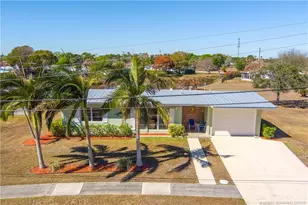 2814 SE Treasure Island Rd, Port Saint Lucie, FL 34952 - Photo 38