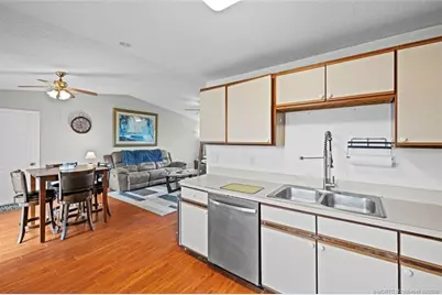 1090 SW Janette Avenue, Port Saint Lucie, FL 34953 - Photo 6