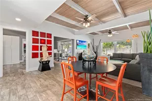 530 SW Manor Dr, Stuart, FL 34994 - Photo 10