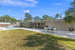 530 SW Manor Dr, Stuart, FL 34994 - Photo 46