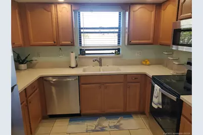 811 SW South River Drive #106, Stuart, FL 34997 - Photo 6