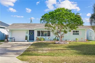 2602 SE Jackson St, Stuart, FL 34997 - Photo 4