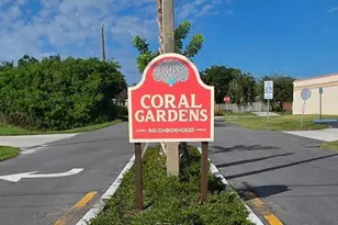 2602 SE Jackson St, Stuart, FL 34997 - Photo 2