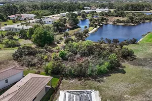 299 SE Via Sangro, Port Saint Lucie, FL 34952 - Photo 8