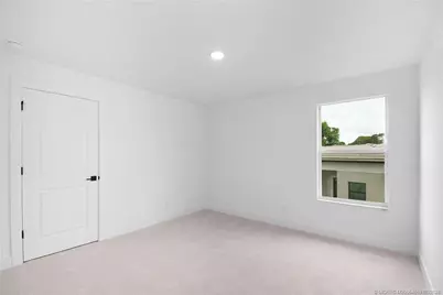 299 SE Via Sangro, Port Saint Lucie, FL 34952 - Photo 34