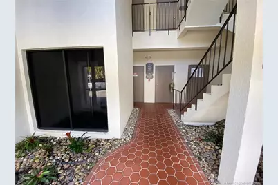 528 SE Osceola Street #B1, Stuart, FL 34994 - Photo 4