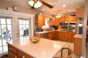 2049 SW Monterrey Ln, Port Saint Lucie, FL 34953 - Photo 6