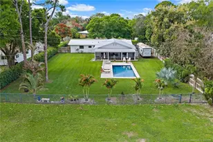 1763 NW Spruce Ridge Dr, Stuart, FL 34994 - Photo 4