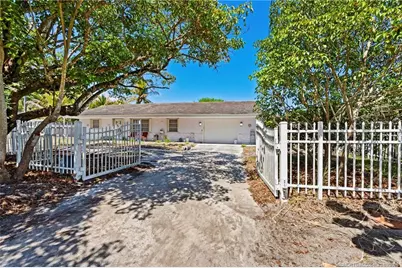 1309 SE 8th Street, Stuart, FL 34996 - Photo 1