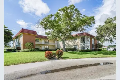 98 Spring Lake Drive #205, Vero Beach, FL 32962 - Photo 24