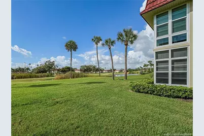 98 Spring Lake Drive #205, Vero Beach, FL 32962 - Photo 30