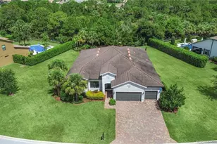 724 SW Sea Green St, Palm City, FL 34990 - Photo 2