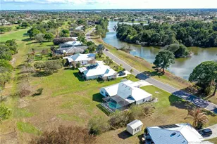 2773 SE Bluem Way, Port Saint Lucie, FL 34952 - Photo 4