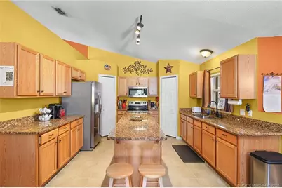 817 SW Kappa Avenue, Port Saint Lucie, FL 34953 - Photo 8