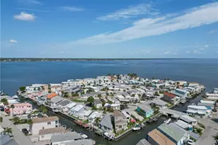 1318 Nettles Blvd, Jensen Beach, FL 34957 - Photo 62