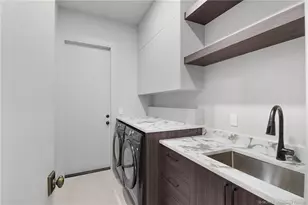 207 SE Via Bisento, Port Saint Lucie, FL 34952 - Photo 6