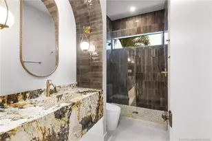 207 SE Via Bisento, Port Saint Lucie, FL 34952 - Photo 18