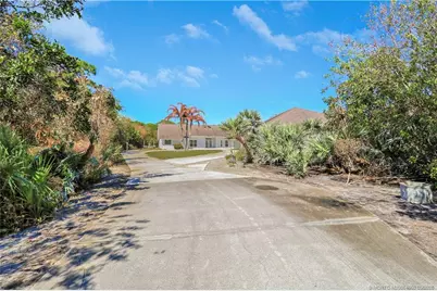815 NE Stokes Terrace, Jensen Beach, FL 34957 - Photo 40