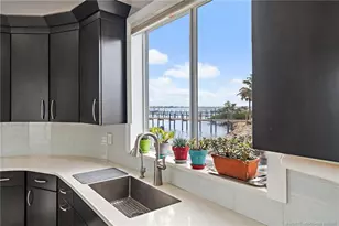 2318 NW Bay Colony Ct, Stuart, FL 34994 - Photo 26