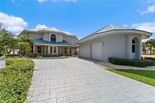 2318 NW Bay Colony Ct, Stuart, FL 34994 - Photo 6