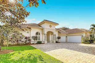 11550 SE Plandome Dr, Hobe Sound, FL 33455 - Photo 2