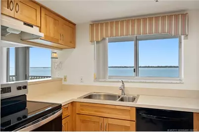 164 NE Edgewater Drive #2106, Stuart, FL 34996 - Photo 8