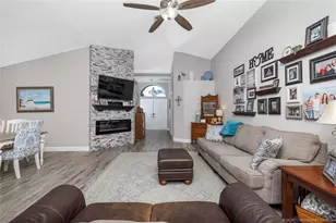 3188 SE Carrick Green Ct, Port Saint Lucie, FL 34952 - Photo 8