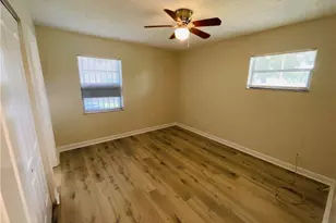 204 N 28th St, Fort Pierce, FL 34947 - Photo 6