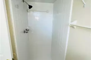 204 N 28th St, Fort Pierce, FL 34947 - Photo 8