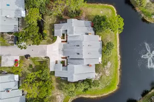 3273 NE Holly Creek Dr, Jensen Beach, FL 34957 - Photo 6