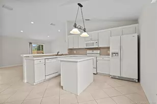 517 SW College Park Rd, Port Saint Lucie, FL 34953 - Photo 12