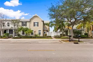 10627 SW Cam Run, Port Saint Lucie, FL 34987 - Photo 2