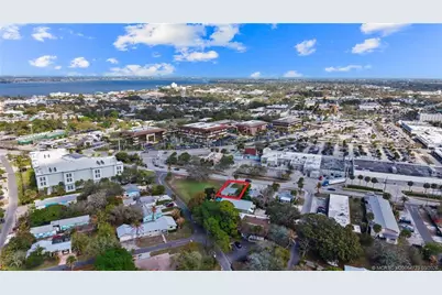 820 SW Palm City Road, Stuart, FL 34994 - Photo 2