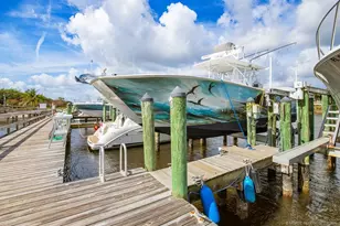 84 SW Hatteras Ct, Palm City, FL 34990 - Photo 14