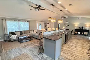 323 SW Ridge Ln, Stuart, FL 34994 - Photo 16