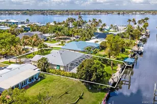 510 SW South Carolina Dr, Stuart, FL 34994 - Photo 1
