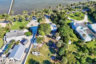 5603 S Indian River Dr, Fort Pierce, FL 34982 - Photo 42